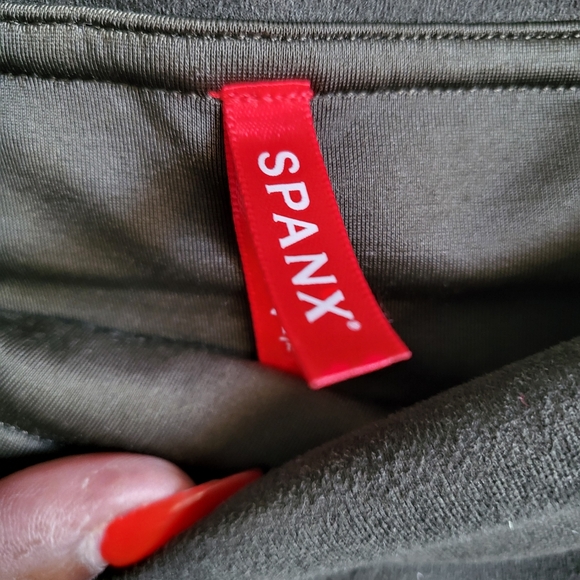 Spanx Olive Green Faux Suede Taper Ankle Leggings Size L - Picture 5 of 11